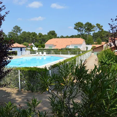 Prázdninový dům Maison 4-5 Pers A Jean De Monts Avec Piscine, Proche Et Foret - Fr-1-323-478 Saint-Jean-de-Monts